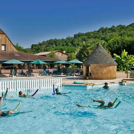 Camping Sunissim Le Moulin Du Roch 5 Stars By Locatour * Sarlat-la-Caneda